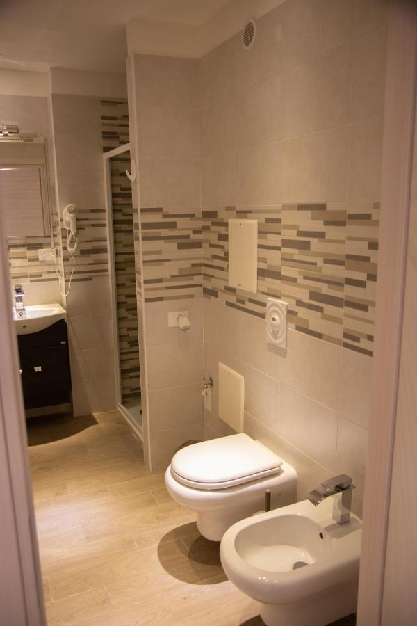 B&B Miramare Suite Taranto Eksteriør billede